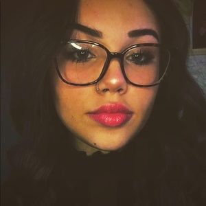 Meet your Posher, Giana